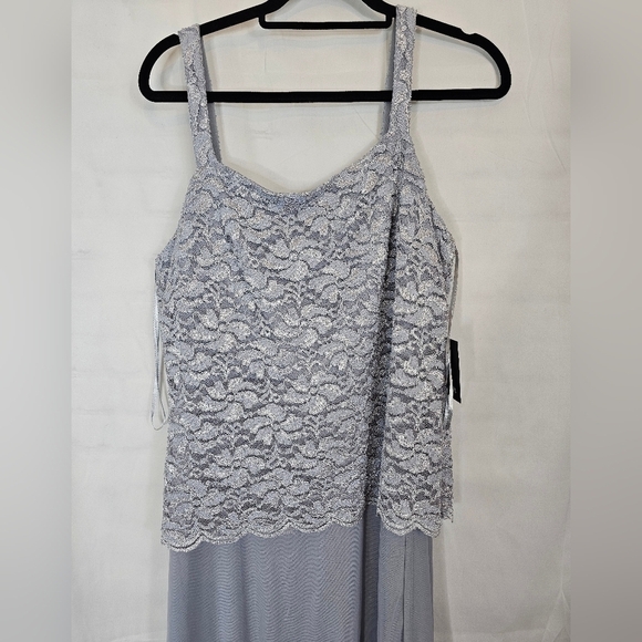 Marina size 12 silver sparkle metallic sleeveless maxi evening gown NWT - Picture 2 of 8